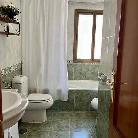 Ideal 2 Bed 2 Bath - Pueblo Evita Benalmádena